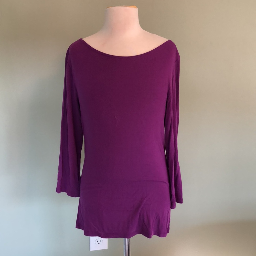 Tahari petite small purple boat neck tshirt
